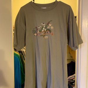 Vintage Ottawa embroidered T-shirt